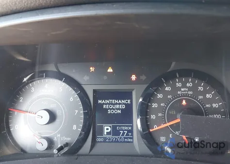 2017 Toyota Sienna Le 8 Passenger z USA, uszkodzony, nr VIN 5TDKZ3DC6HS808088